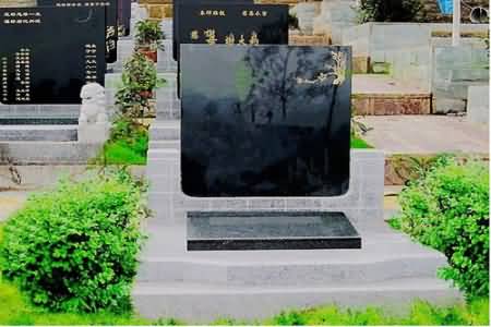 墓地就是一个个时空的交汇点